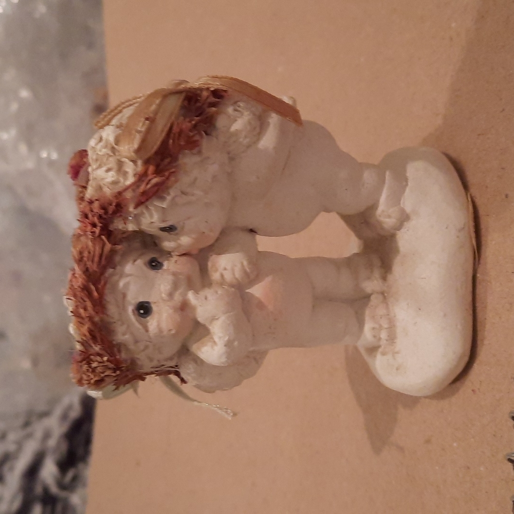 Dreamsickle kissing angels